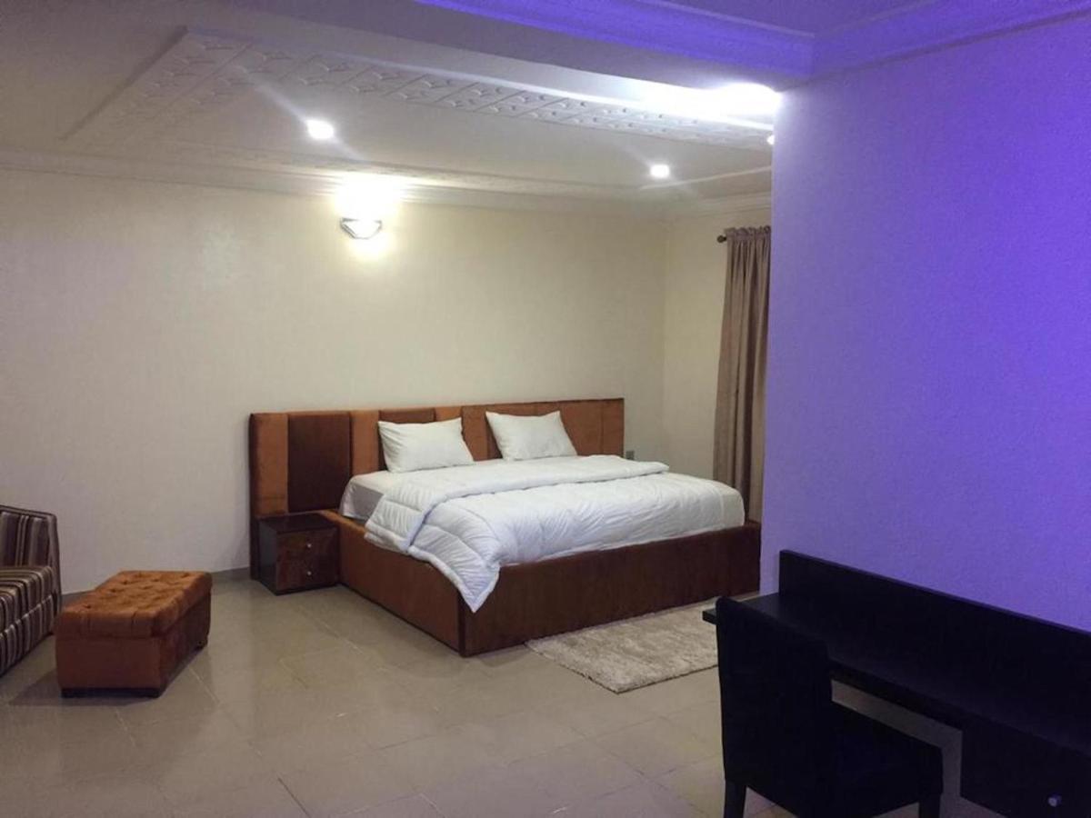 Volantis Gold Suites Ikeja Exterior photo