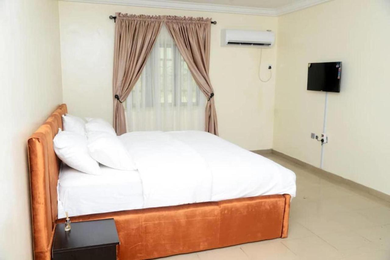 Volantis Gold Suites Ikeja Exterior photo