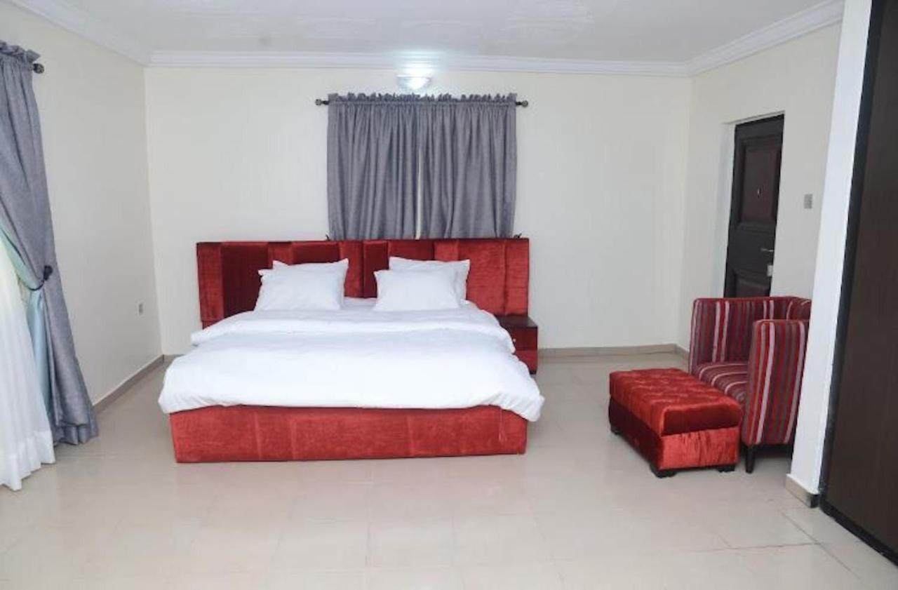 Volantis Gold Suites Ikeja Exterior photo